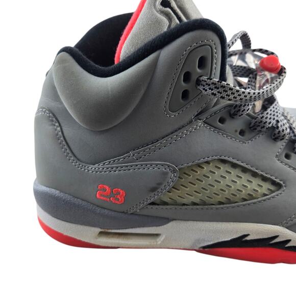 Nike Air Jordan 5 Retro GG Sneakers Youth 7 Hot Lava Grey Sports Athletic - Picture 2 of 12